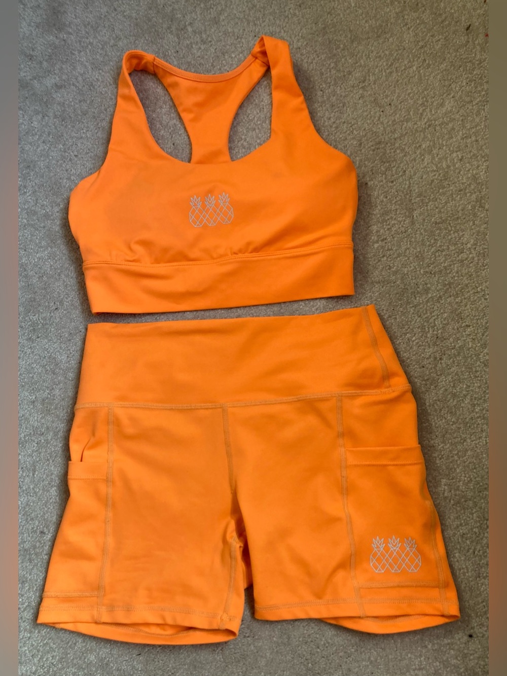 Tres Piñas Vibrant Orange Activewear Set-Lined Sports Bra (S) & Biker Shorts (M)